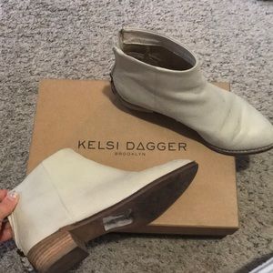 Kelsi Dagger Cumberland booties in bone